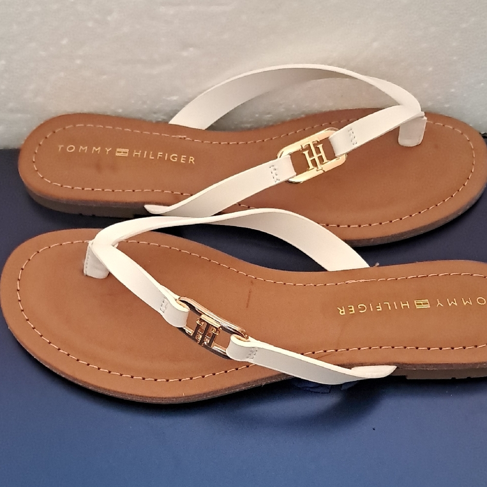 Tommy Hilfiger Women's White and Brown leather thong flip flop sandals.